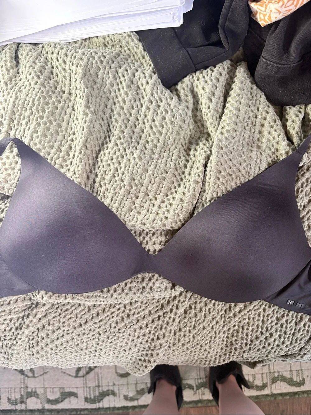 SKIMS Seamless Wireless Bra in Black - Picture 2 of 4